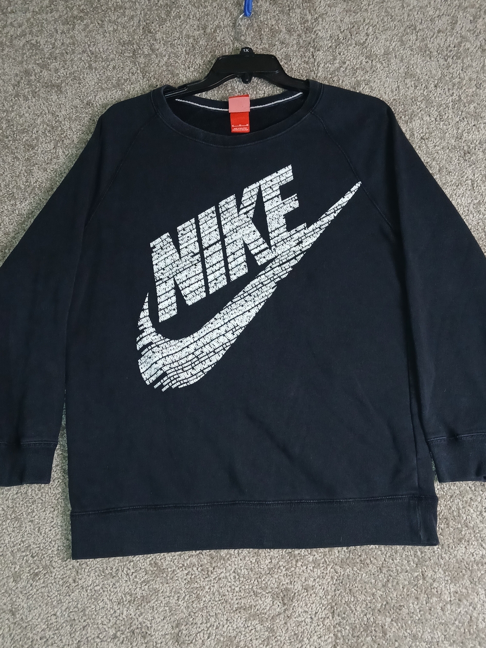 Nike Sweatshirt Black Graphic Logo Crewneck Pullover Streetwear Sportswear - M